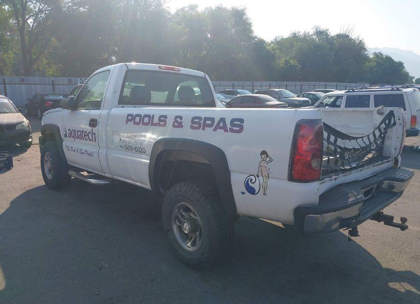 Photo 3 of 2006 Chevrolet Silverado 2500HD WORK TRUCK (VIN 1GCHC24U56E230647)