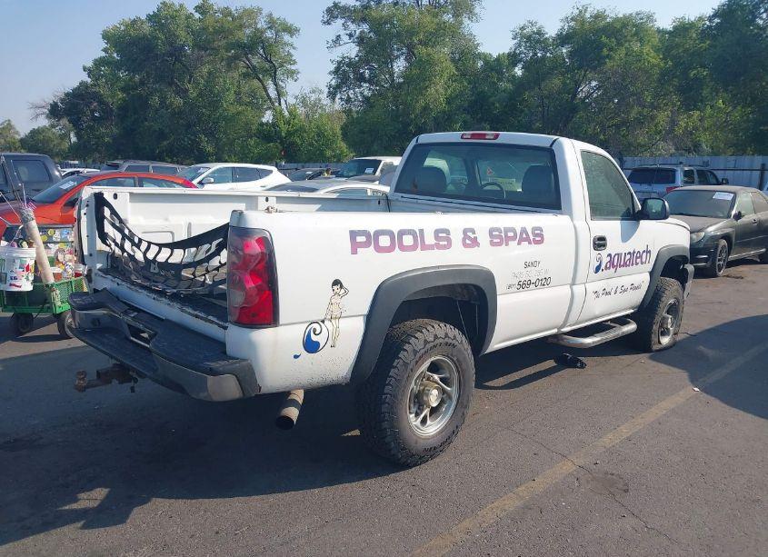 Photo 4 of 2006 Chevrolet Silverado 2500HD WORK TRUCK (VIN 1GCHC24U56E230647)