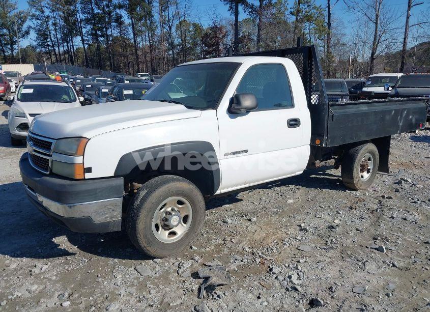 Photo 2 of 2006 Chevrolet Silverado 2500HD LS (VIN 1GCHC24U76E229340)
