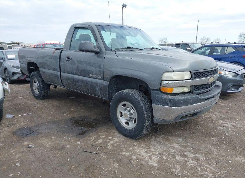 2001 Chevrolet Silverado 2500HD (VIN 1GCHC24U81E331898) main photo