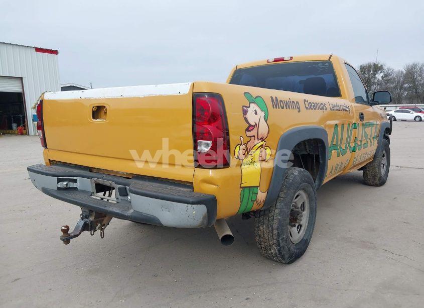 Photo 4 of 2004 Chevrolet Silverado 2500HD WORK TRUCK (VIN 1GCHC24U84E303927)