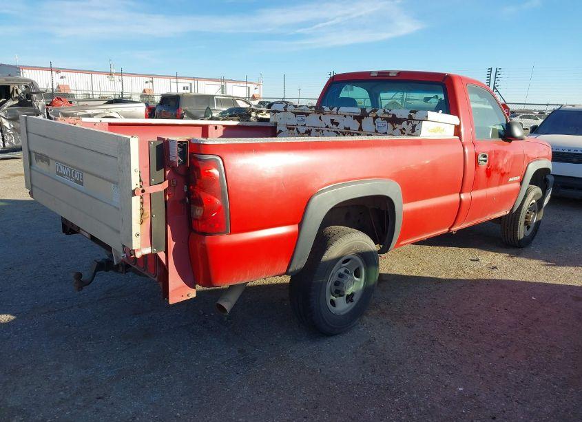 Photo 4 of 2007 Chevrolet Silverado 2500HD CLASSIC WORK TRUCK (VIN 1GCHC24U87E156741)