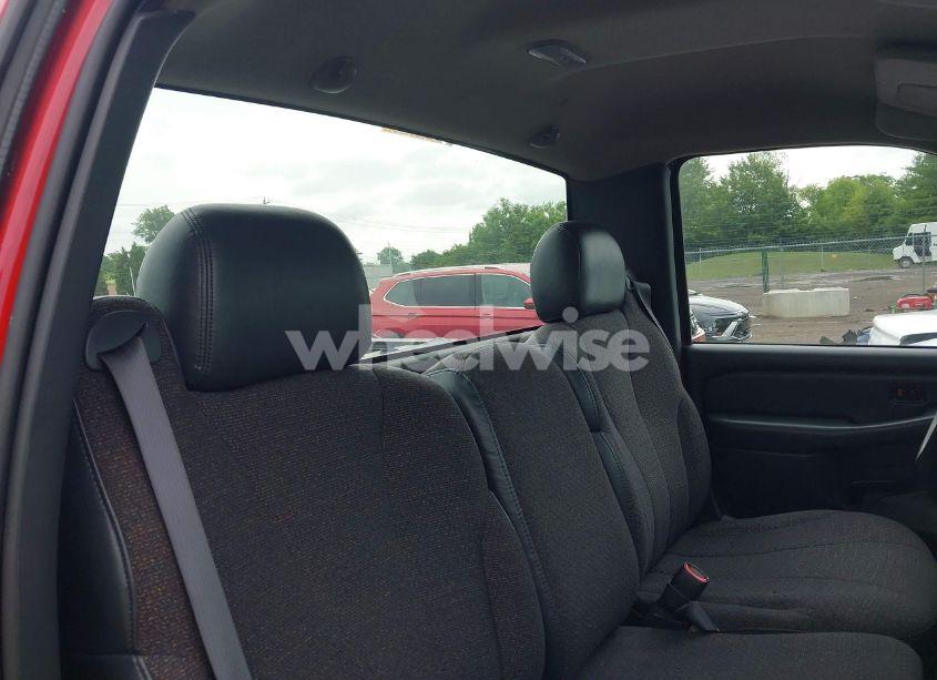 Photo 8 of 2001 Chevrolet Silverado 2500HD (VIN 1GCHC24U91Z334155)