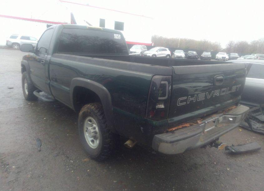 Photo 3 of 2002 Chevrolet Silverado 2500HD (VIN 1GCHC24UX2E114564)