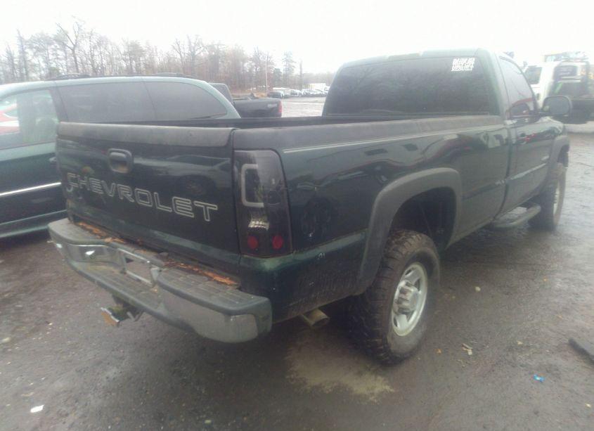 Photo 4 of 2002 Chevrolet Silverado 2500HD (VIN 1GCHC24UX2E114564)