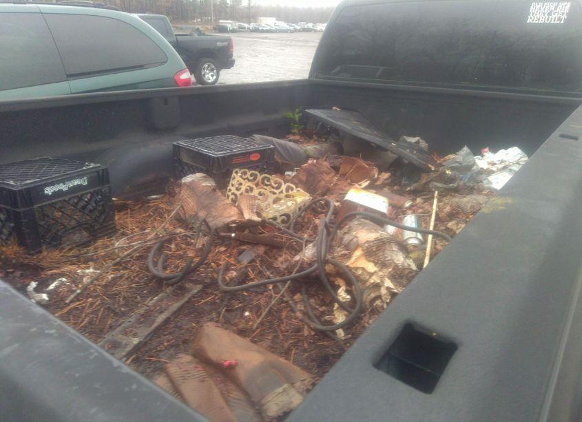 Photo 8 of 2002 Chevrolet Silverado 2500HD (VIN 1GCHC24UX2E114564)