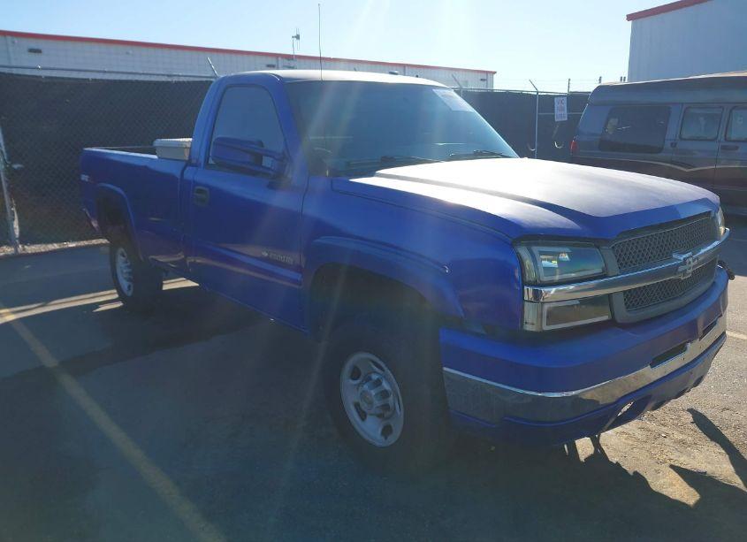 2003 Chevrolet Silverado 2500HD WORK TRUCK (VIN 1GCHC24UX3E328827) main photo