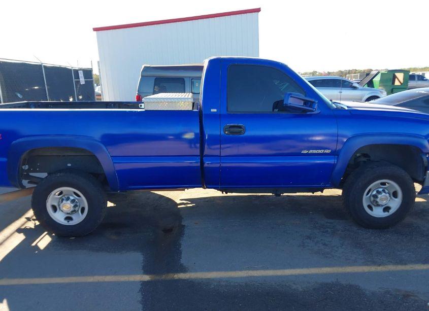 Photo 14 of 2003 Chevrolet Silverado 2500HD WORK TRUCK (VIN 1GCHC24UX3E328827)