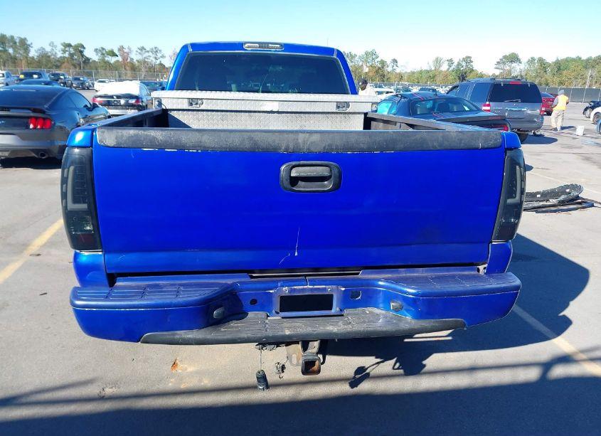 Photo 17 of 2003 Chevrolet Silverado 2500HD WORK TRUCK (VIN 1GCHC24UX3E328827)