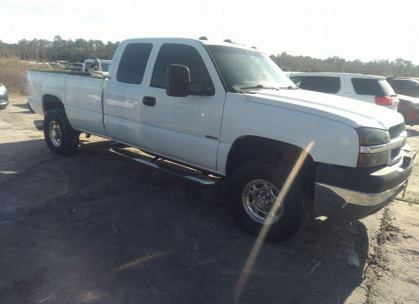 2003 Chevrolet Silverado 2500HD LS (VIN 1GCHC29103E190472) main photo