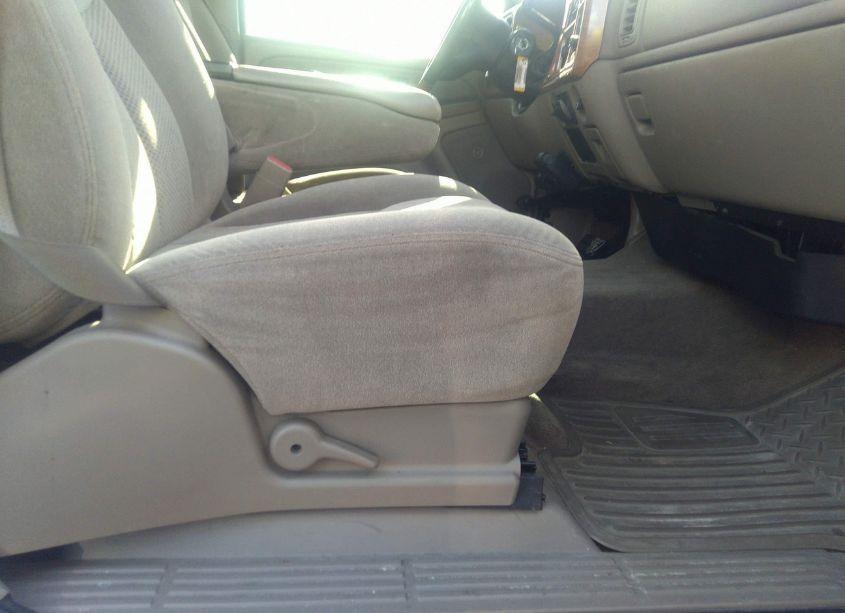 Photo 5 of 2003 Chevrolet Silverado 2500HD LS (VIN 1GCHC29103E190472)