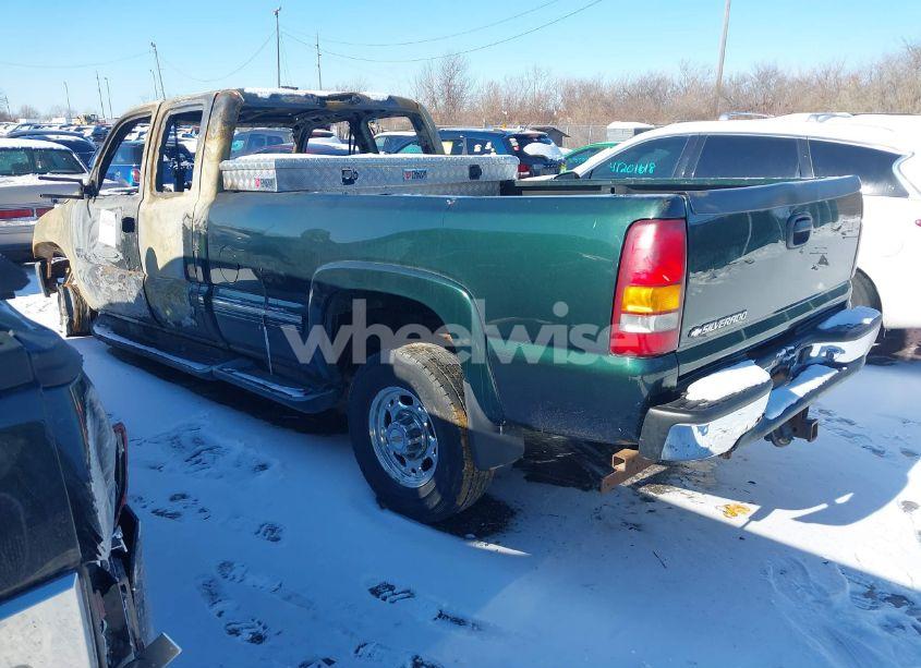 Photo 3 of 2002 Chevrolet Silverado 2500HD LS (VIN 1GCHC29112E126651)