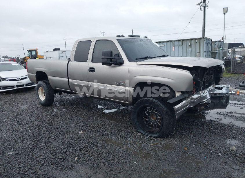 2003 Chevrolet Silverado 2500HD LS (VIN 1GCHC29153E278403) main photo