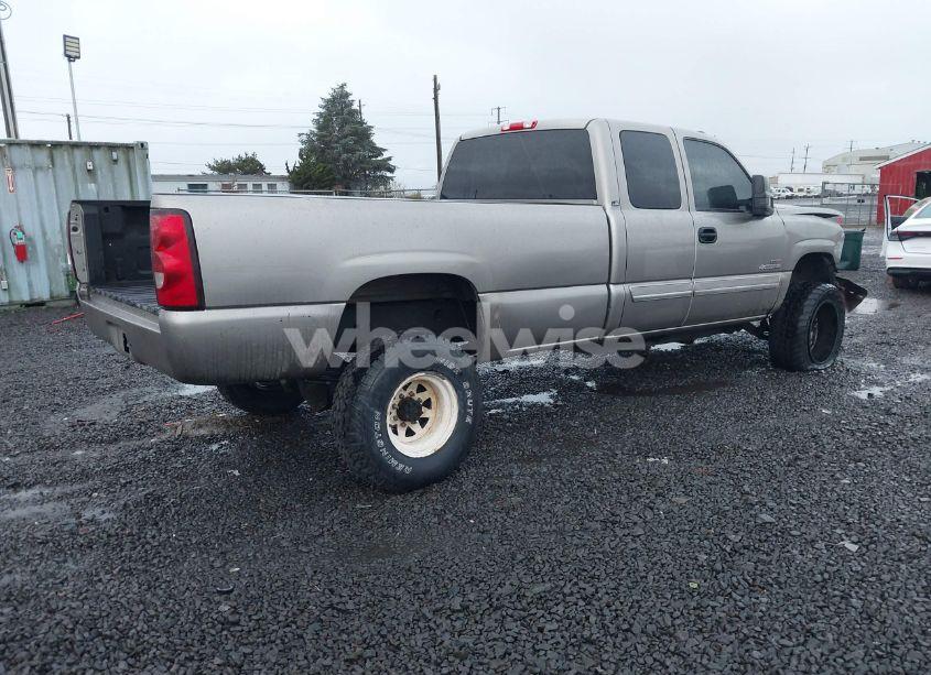 Photo 4 of 2003 Chevrolet Silverado 2500HD LS (VIN 1GCHC29153E278403)