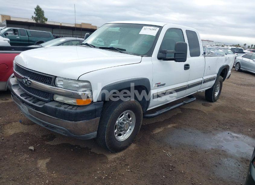 Photo 2 of 2001 Chevrolet Silverado 2500HD LS (VIN 1GCHC291X1E289796)