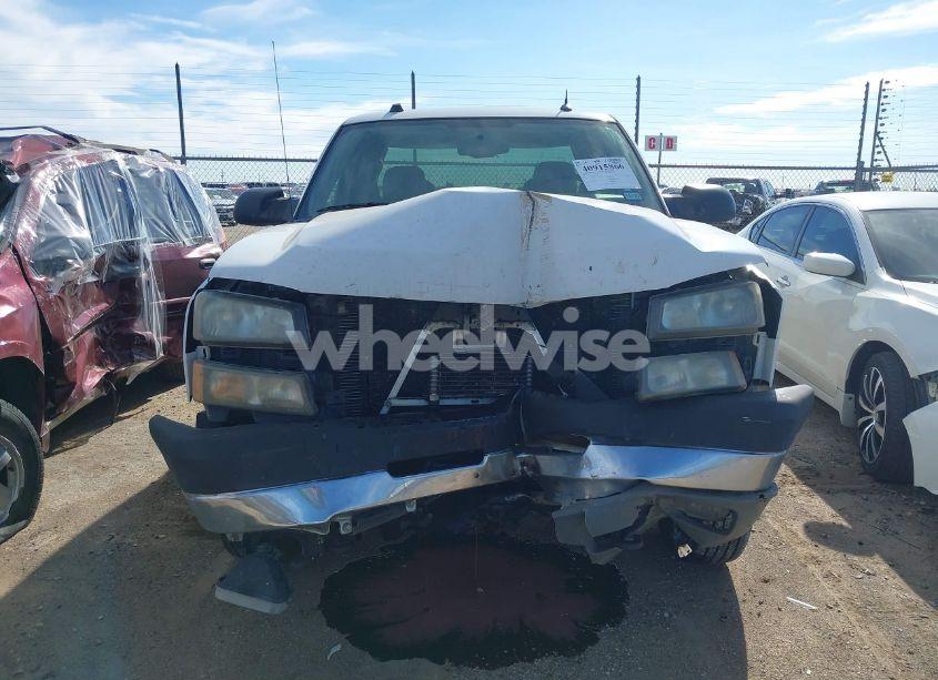 Photo 6 of 2005 Chevrolet Silverado 2500HD LT (VIN 1GCHC29GX5E143988)