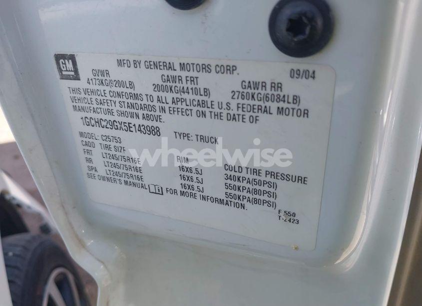 Photo 9 of 2005 Chevrolet Silverado 2500HD LT (VIN 1GCHC29GX5E143988)