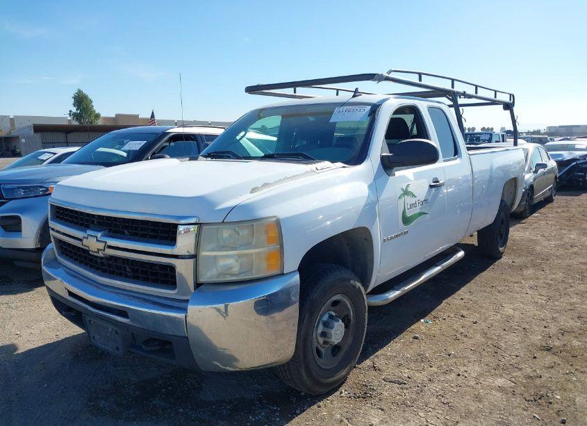 Photo 2 of 2008 Chevrolet Silverado 2500HD WORK TRUCK (VIN 1GCHC29K28E120245)