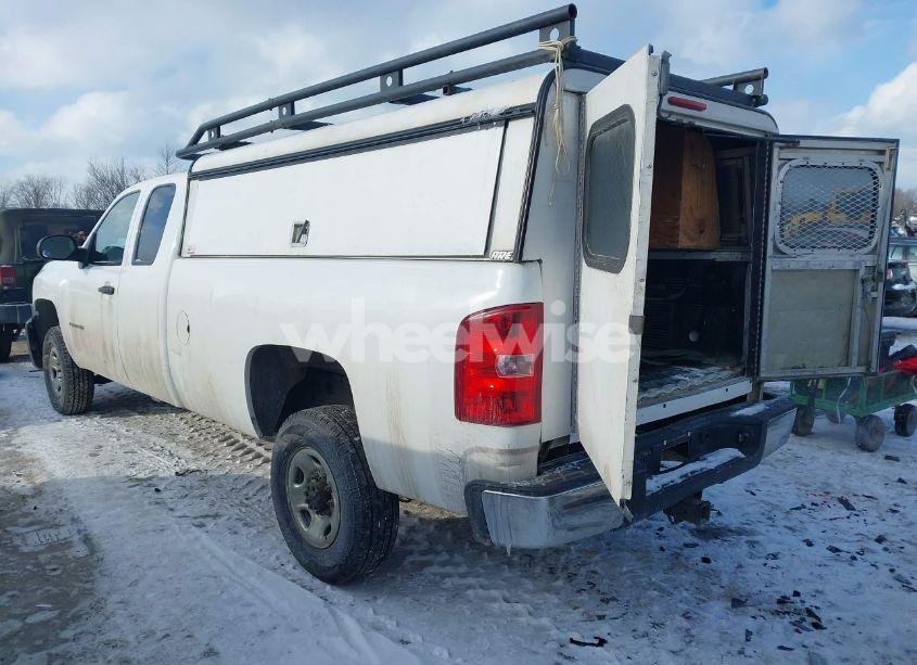Photo 3 of 2008 Chevrolet Silverado 2500HD WORK TRUCK (VIN 1GCHC29K28E146764)