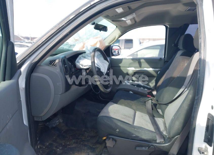 Photo 5 of 2008 Chevrolet Silverado 2500HD WORK TRUCK (VIN 1GCHC29K28E146764)