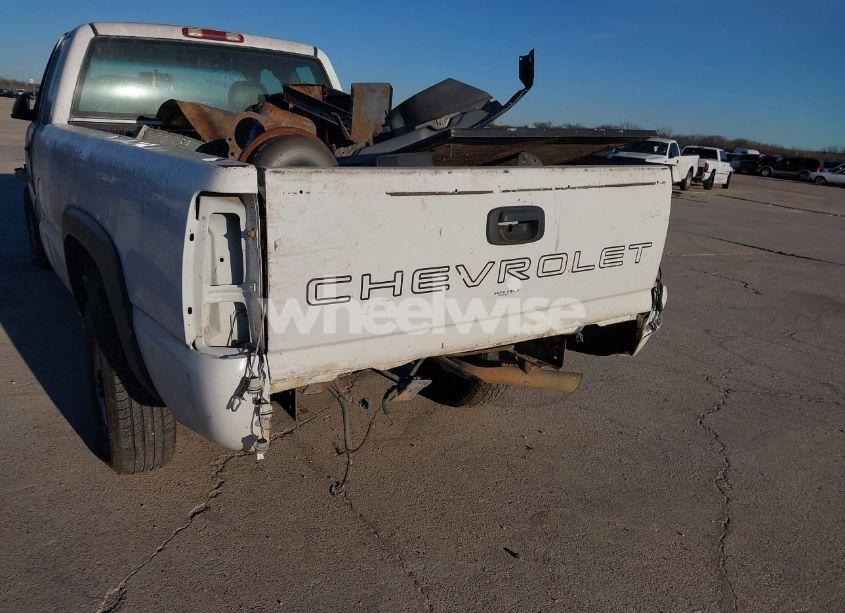 Photo 13 of 2001 Chevrolet Silverado 2500HD (VIN 1GCHC29U01E299828)