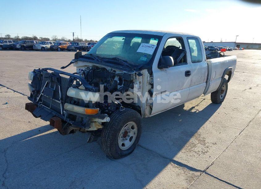 Photo 2 of 2001 Chevrolet Silverado 2500HD (VIN 1GCHC29U01E299828)