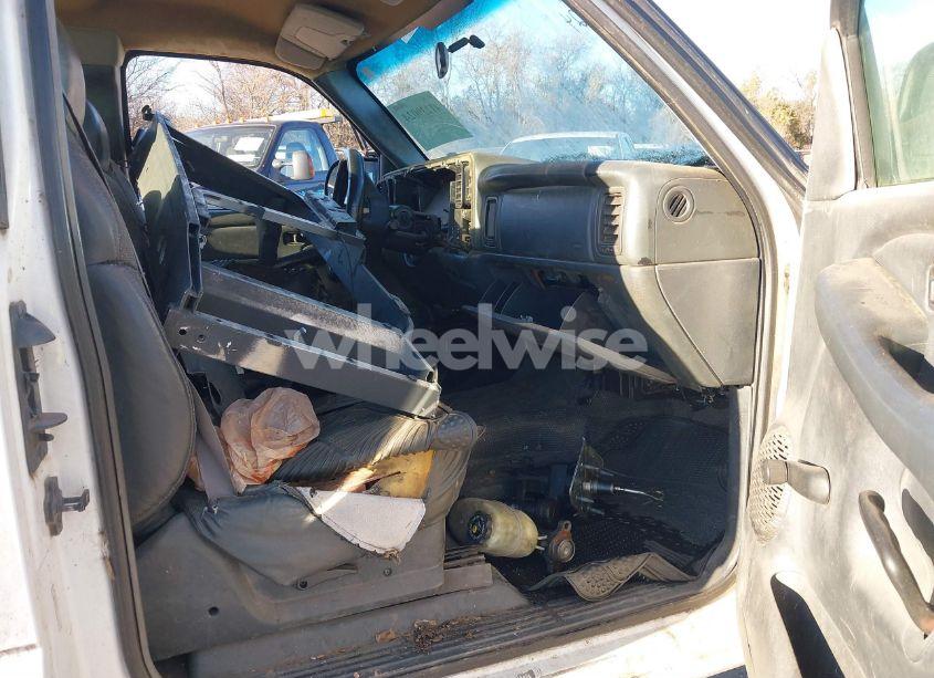 Photo 5 of 2001 Chevrolet Silverado 2500HD (VIN 1GCHC29U01E299828)