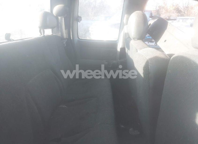 Photo 8 of 2001 Chevrolet Silverado 2500HD (VIN 1GCHC29U01E299828)