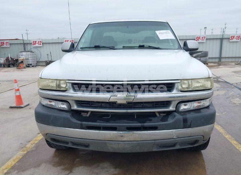 Photo 12 of 2002 Chevrolet Silverado 2500HD LS (VIN 1GCHC29U02E134427)