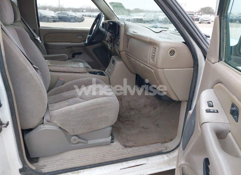 Photo 5 of 2002 Chevrolet Silverado 2500HD LS (VIN 1GCHC29U02E134427)