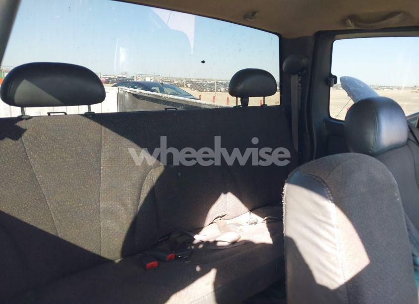 Photo 8 of 2002 Chevrolet Silverado 2500HD (VIN 1GCHC29U02E213967)