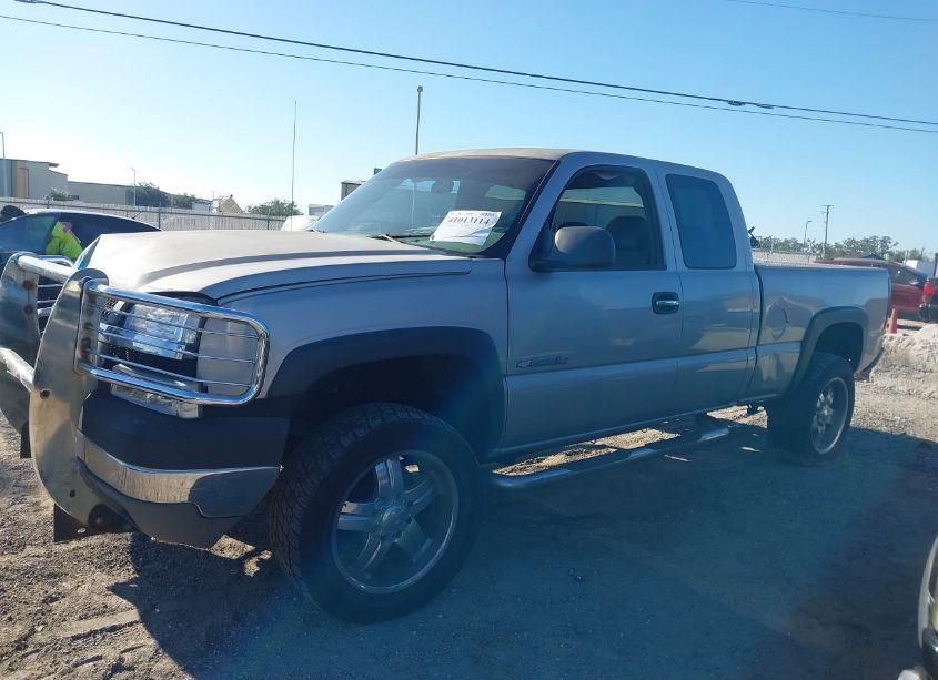 Photo 14 of 2004 Chevrolet Silverado 2500HD WORK TRUCK (VIN 1GCHC29U04E323954)