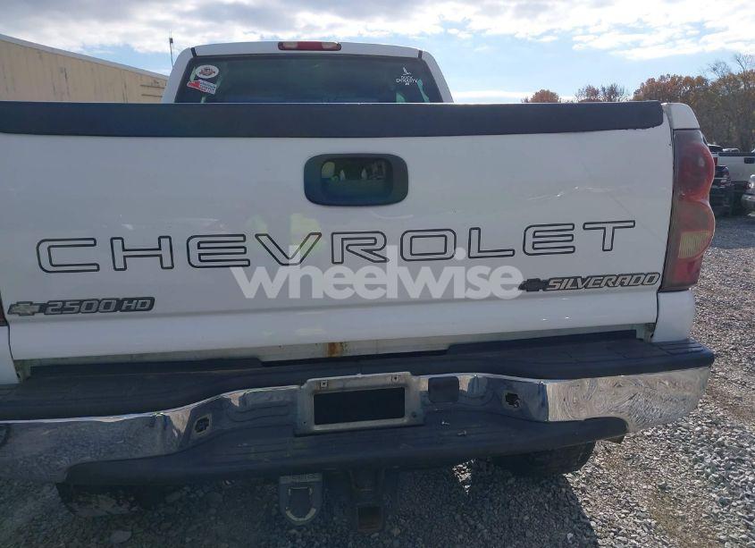 Photo 16 of 2005 Chevrolet Silverado 2500HD (VIN 1GCHC29U05E131922)