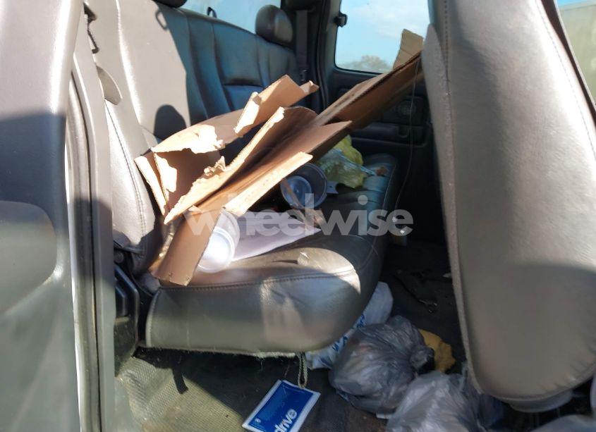 Photo 8 of 2005 Chevrolet Silverado 2500HD (VIN 1GCHC29U05E131922)