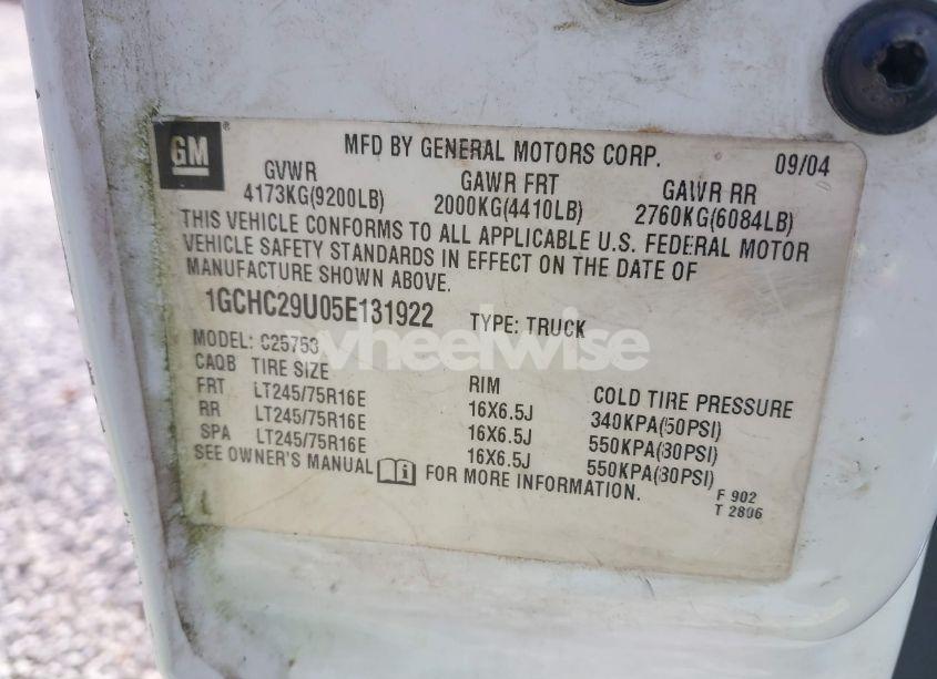 Photo 9 of 2005 Chevrolet Silverado 2500HD (VIN 1GCHC29U05E131922)