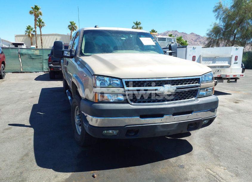 Photo 6 of 2005 Chevrolet Silverado 2500HD LS (VIN 1GCHC29U05E216369)