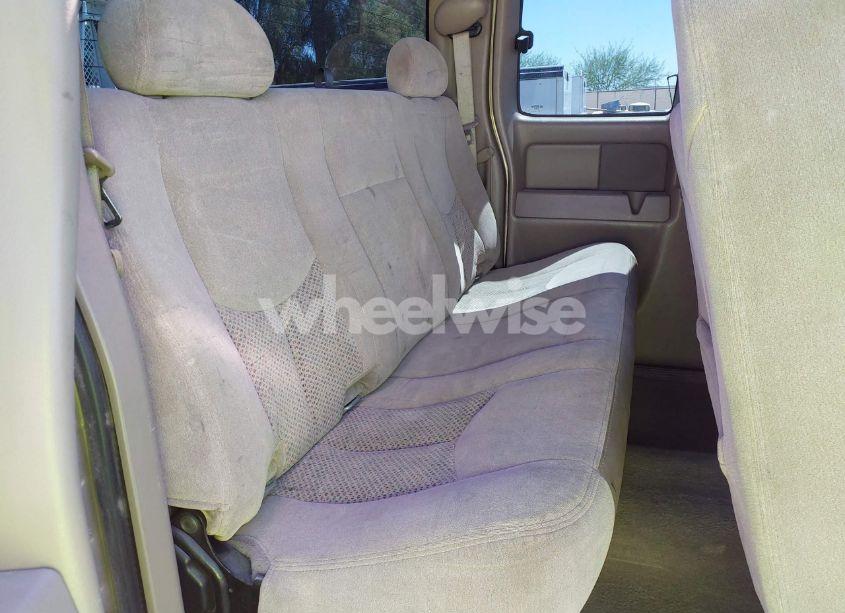 Photo 8 of 2005 Chevrolet Silverado 2500HD LS (VIN 1GCHC29U05E216369)