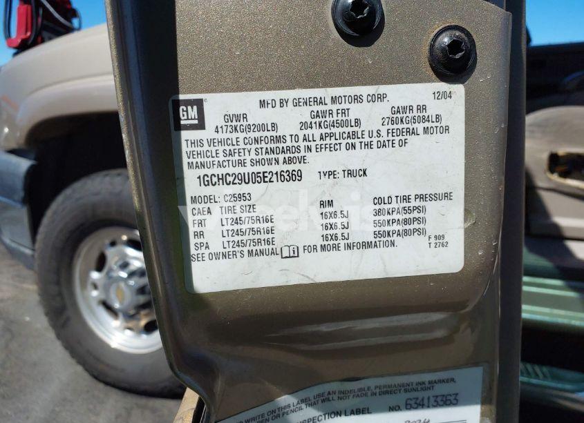 Photo 9 of 2005 Chevrolet Silverado 2500HD LS (VIN 1GCHC29U05E216369)