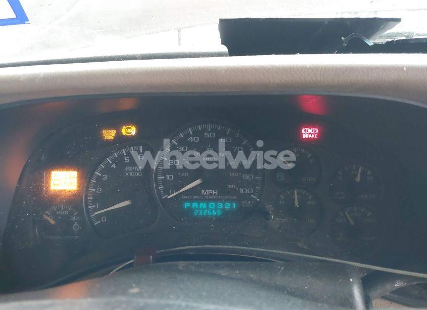 Photo 7 of 2002 Chevrolet Silverado 2500HD (VIN 1GCHC29U12E137188)