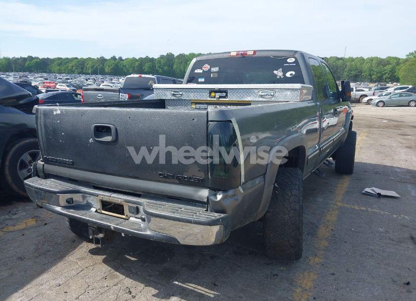 Photo 4 of 2002 Chevrolet Silverado 2500HD LS (VIN 1GCHC29U12E147378)