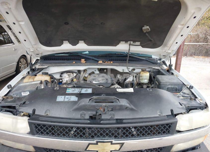 Photo 10 of 2002 Chevrolet Silverado 2500HD LT (VIN 1GCHC29U12E251868)