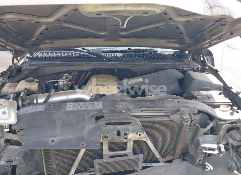 Photo 10 of 2003 Chevrolet Silverado 2500HD LS (VIN 1GCHC29U13E338820)