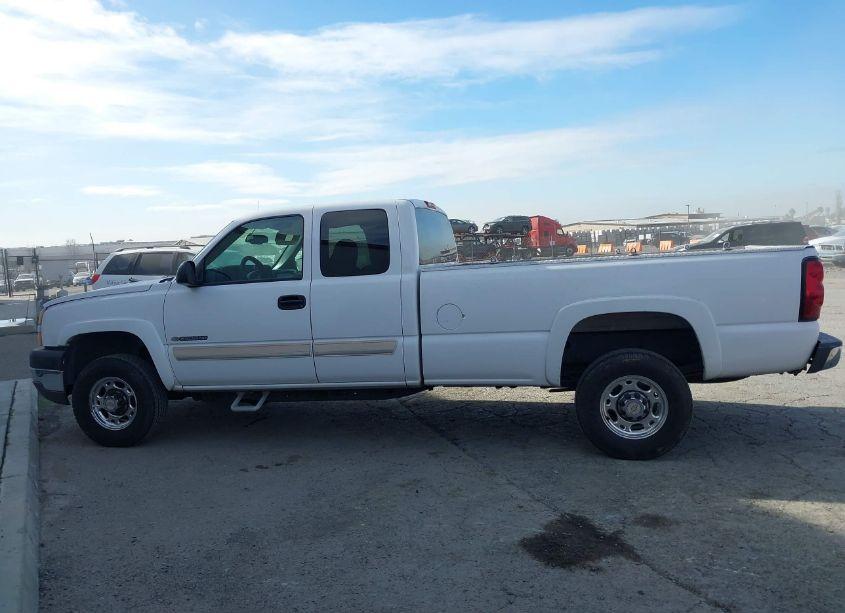 Photo 14 of 2004 Chevrolet Silverado 2500HD LS (VIN 1GCHC29U14E292553)