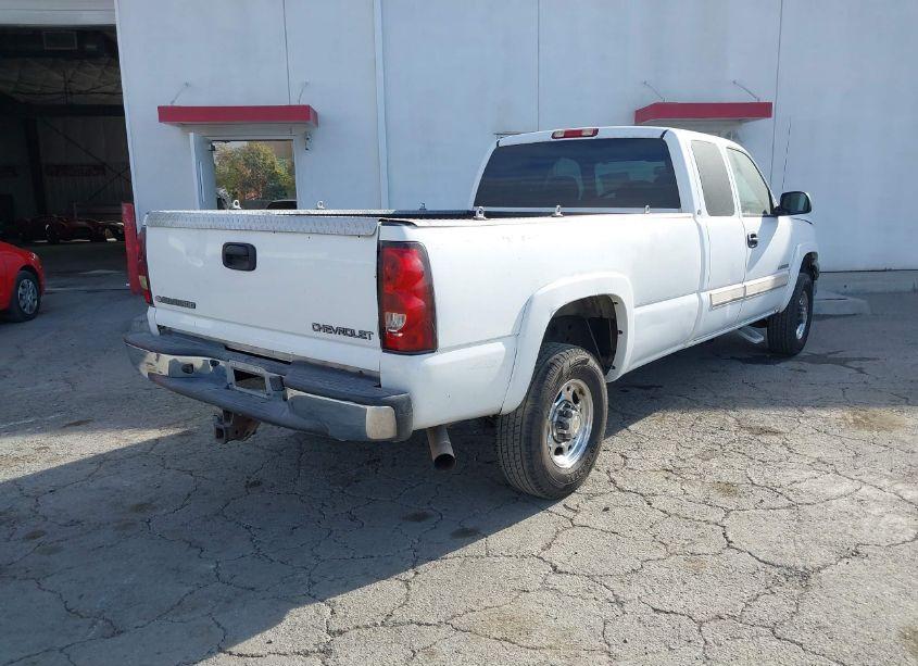 Photo 4 of 2004 Chevrolet Silverado 2500HD LS (VIN 1GCHC29U14E292553)