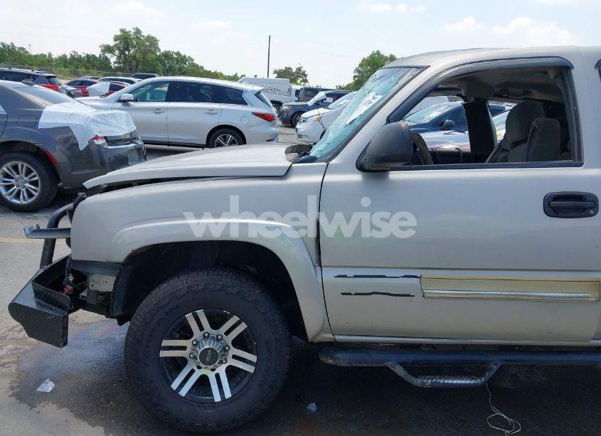 Photo 13 of 2004 Chevrolet Silverado 2500HD LS (VIN 1GCHC29U24E395495)