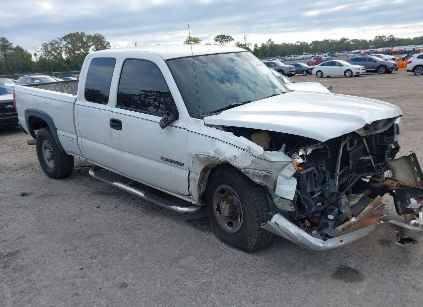 2003 Chevrolet Silverado 2500HD (VIN 1GCHC29U33E149523) main photo