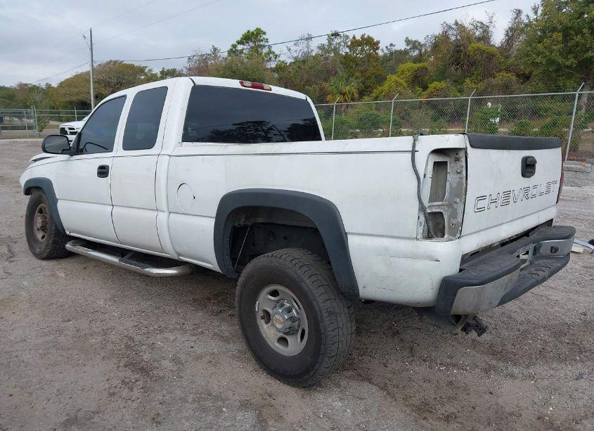 Photo 3 of 2003 Chevrolet Silverado 2500HD (VIN 1GCHC29U33E149523)