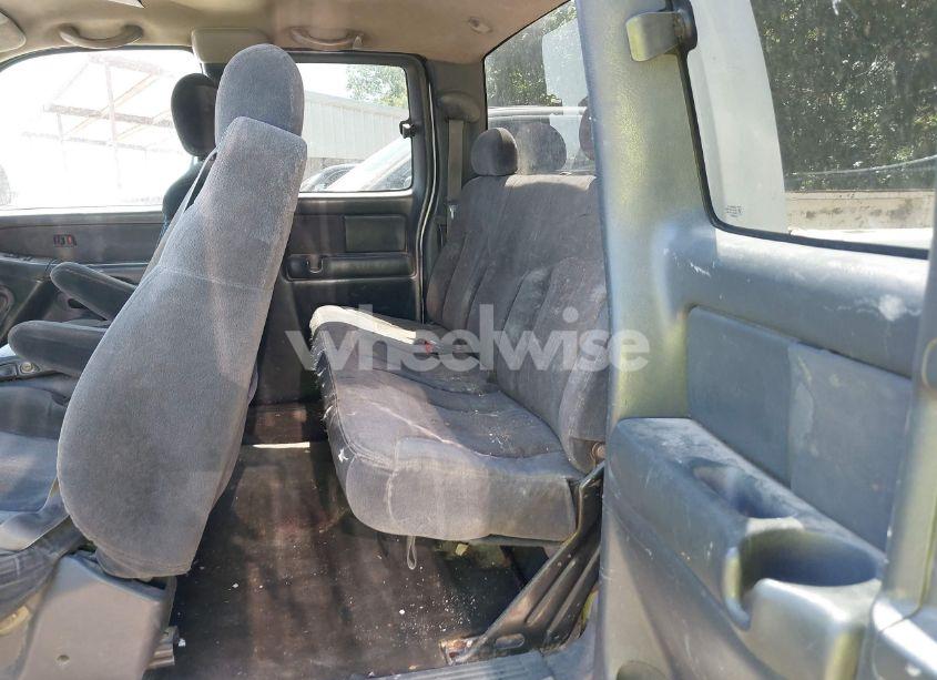 Photo 8 of 2001 Chevrolet Silverado 2500HD LS (VIN 1GCHC29U41E231001)