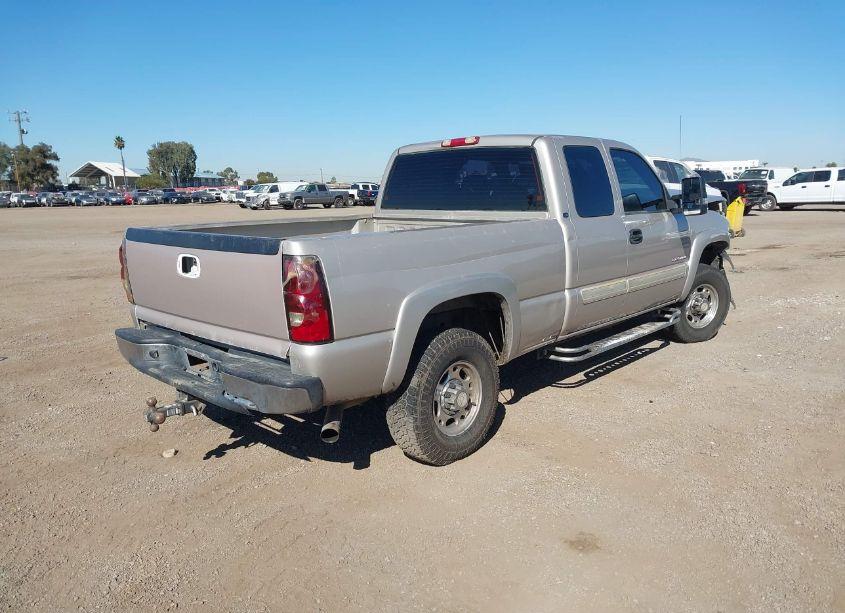 Photo 4 of 2004 Chevrolet Silverado 2500HD LS (VIN 1GCHC29U44E286861)