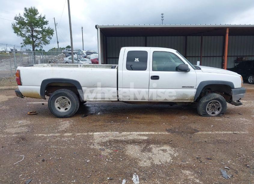 Photo 13 of 2004 Chevrolet Silverado C2500 HEAVY DUTY (VIN 1GCHC29U44E322371)